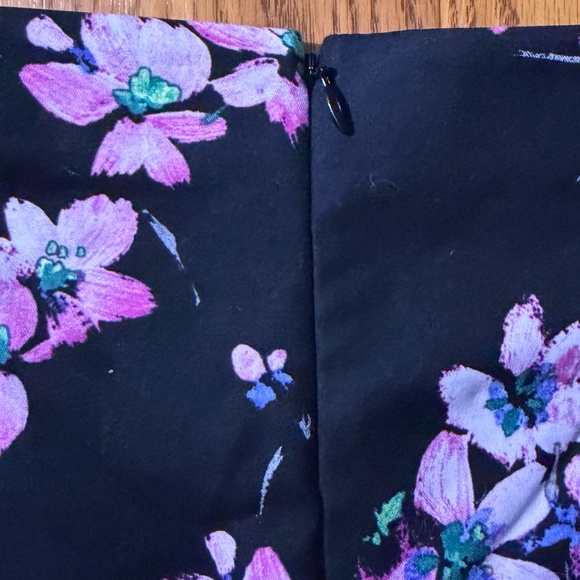 NWT Express Black Pink Floral Mini Skort Y2K Coquette Office Siren Skirt Size 10 - Picture 10 of 13